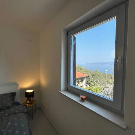 Two Bedroom App In With Sea View, Terrace&parking דירה *