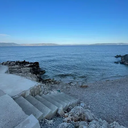 Two Bedroom App In With Sea View, Terrace&parking Ravni