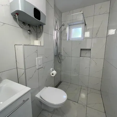 Two Bedroom App In With Sea View, Terrace&parking Appartement Ravni